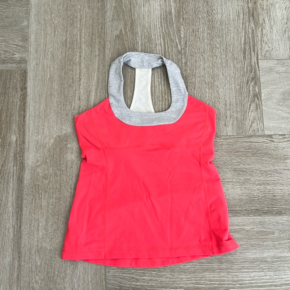Lululemon tank